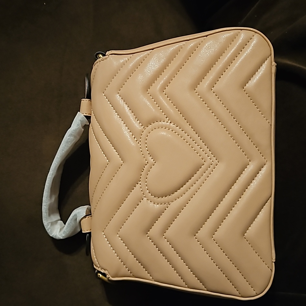 Gucci Handbag - Picture 7 of 8